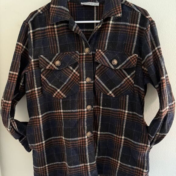 Wanna Be Me Plaid Flannel Shirt - Picture 4 of 7